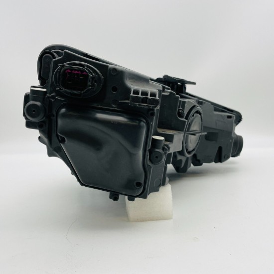 Audi A4 S4 Headlight Headlamp Genuine B9 Passenger Nearside 2019 – 2022 [l235]