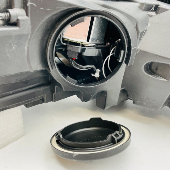 Audi A4 S4 Headlight Headlamp Genuine B9 Passenger Nearside 2019 – 2022 [l235]