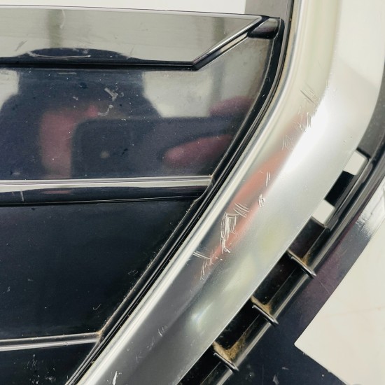 Audi Q2 Front Grill S Line Genuine Black 83a853651e | 2016 - 2021 [zb44]