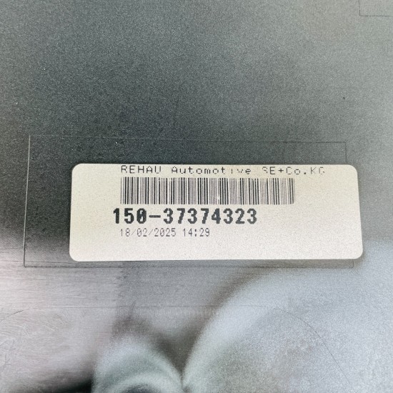 Audi A3 Front Bumper Se Sport Hatchback Genuine White 8y0807437p | 2024-2026