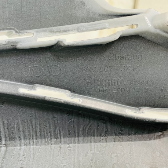 Audi A3 Front Bumper Se Sport Hatchback Genuine White 8y0807437p | 2024-2026