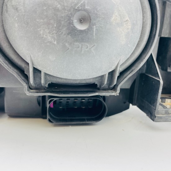 Audi A4 Headlight B7 Right Side Genuine 8e0941004aj | 2004-2007 [l11]