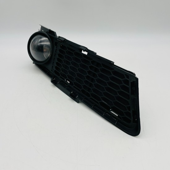 BMW 3 Series Fog Light Grill E90 E91 Left M Sport 51117906496 | 2005-2008 [x167]