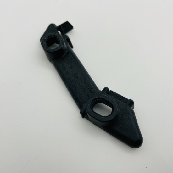 BMW 1 Series Front Bumper Bracket Mount Right 51117272556 | 2016–2019 [x85]