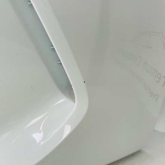 BMW 1 Series Rear Bumper M Sport F40 Genuine White 51128070949 | 2019-2023 [Bd36 BMW 1 Series Rear Bumper M Sport F40 Genuine White 51128070949 | 2019-2023 [Bd36