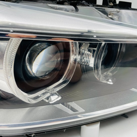 BMW 3 Series Headlight F30 F31 Xenon Right Side Genuine 7338700 | 2015-2018 BMW 3 Series Headlight F30 F31 Xenon Right Side Genuine 7338700 | 2015-2018