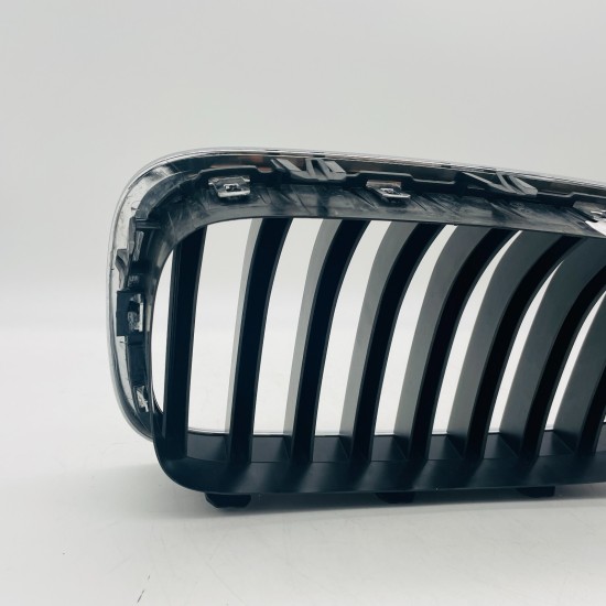 BMW 5 Series Kidney Grill F10 F11 Se Right Genuine 51137412323 2010–2017 [x141]