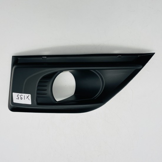 Citroen Picasso Fog Light Grill Trim Surround Right 9654196777 | 2006-2013 [x195 Citroen Picasso Fog Light Grill Trim Surround Right 9654196777 | 2006-2013 [x195