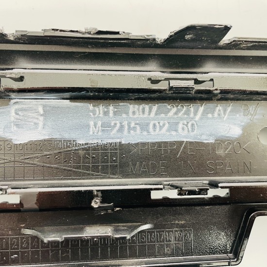 Cupra Formentor Front Bumper Genuine Black With Pdc 2020 - 2024 [ap102]