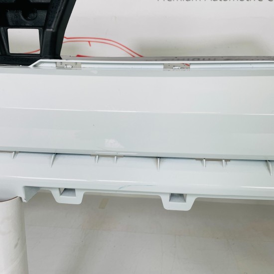 Dacia Duster Front Bumper Genuine White 620221776r | 2017 - 2023 [au42]
