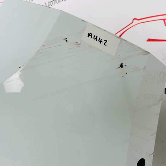 Dacia Duster Front Bumper Genuine White 620221776r | 2017 - 2023 [au42]