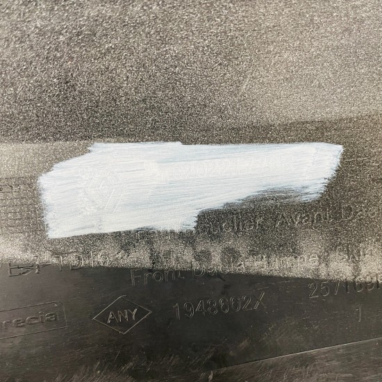 Dacia Duster Front Bumper Ii Genuine Silver 620221776r | 2017-2023 [aw57]