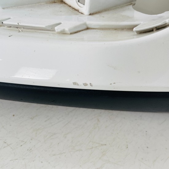 Ford Focus Front Bumper Genuine White With Grill 2015 – 2018 [an86]