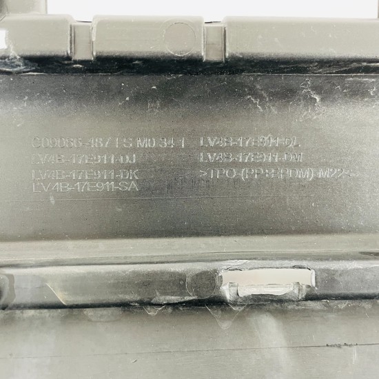 Ford Kuga Rear Bumper Bracket Genuine Black St-line Trim Insert 2020 - 2024 Ford Kuga Rear Bumper Bracket Genuine Black St-line Trim Insert 2020 - 2024