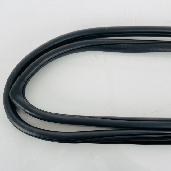 Hyundai I20 Rear Right Door Seal Genuine Rubber Weather Strip  2014 - 2019