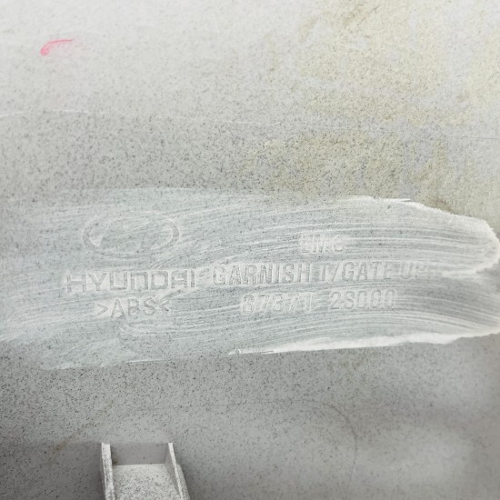 Hyundai Ix35 Boot Tailgate Moulding Trim Genuine Grey  2009-2016 [za120]