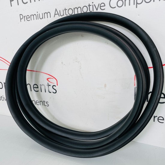 Hyundai Kona Front Door Seal Genuine Right Driver Rubber Weatherstrip 2018-2023 Hyundai Kona Front Door Seal Genuine Right Driver Rubber Weatherstrip 2018-2023