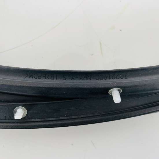 Hyundai I20 Rear Left Door Seal Genuine Rubber Weather Strip 2014 - 2019 Hyundai I20 Rear Left Door Seal Genuine Rubber Weather Strip 2014 - 2019