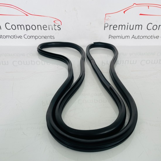 Hyundai I30 Front Right Door Seal Mk3 Genuine Rubber Weather Strip 2017 - 2020