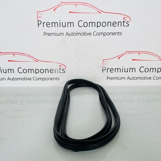 Hyundai I20 Rear Right Door Seal Genuine Rubber Weather Strip  2014 - 2019