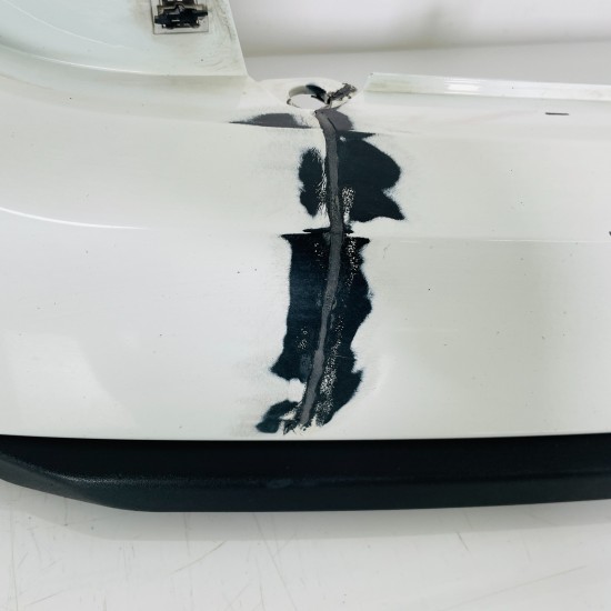 Iveco Daily Front Bumper Genuine White Trim 5801543604 | 2014-2019 [ai12]