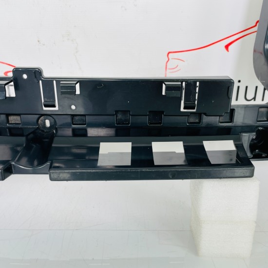 Jeep Grand Cherokee Rear Bumper Bracket Genuine Mk3 Mounting Panel 2021 – 2024 Jeep Grand Cherokee Rear Bumper Bracket Genuine Mk3 Mounting Panel 2021 – 2024