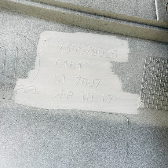 Jeep Renegade Front Bumper Genuine White With Grill 2014 - 2017 [ao79]