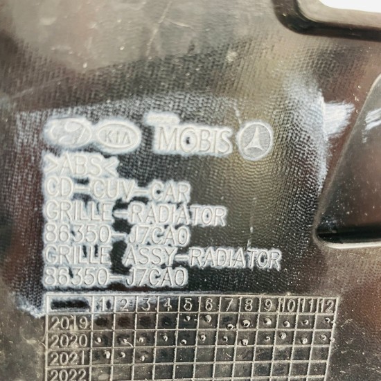 Kia Xceed Front Grill Genuine Black With Chrome 86350-j7ca0 | 2019 - 2022 [as58]