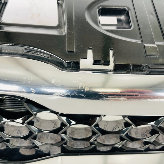 Kia Xceed Front Grill Genuine Black With Chrome 86350-j7ca0 | 2019 - 2022 [as58]