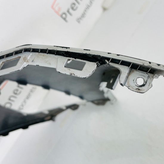 Kia Stonic Front Bumper Genuine Silver 86511-h8400 | 2018-2023 [ao51]