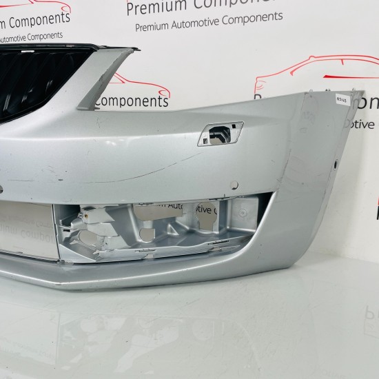 Skoda Octavia Mk3 Front Bumper Genuine Silver With Grill 2013 - 2017 [aj163]
