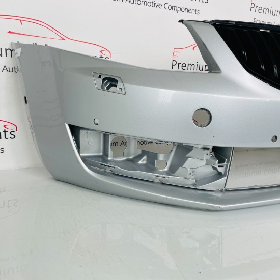 Skoda Octavia Mk3 Front Bumper Genuine Silver With Grill 2013 - 2017 [aj163]