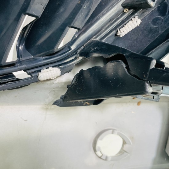 Skoda Octavia Vrs Front Bumper Mk3 Genuine Grey 5e0807221f | 2012 - 2016 [ar92]