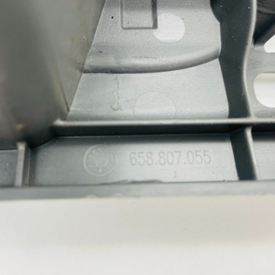 Skoda Kamiq Front Bumper Bracket Genuine Left Side 658807055 / 2019 - 2023