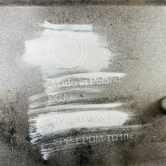 Skoda Superb Front Bumper Mk3 Genuine White 3v0807221 | 2015 - 2019 [at20]