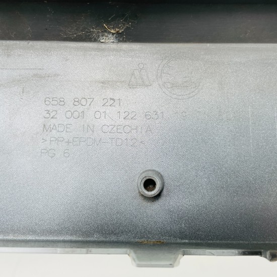 Skoda Kamiq Monte Carlo Front Bumper Genuine White 2019 - 2023 [aj95]