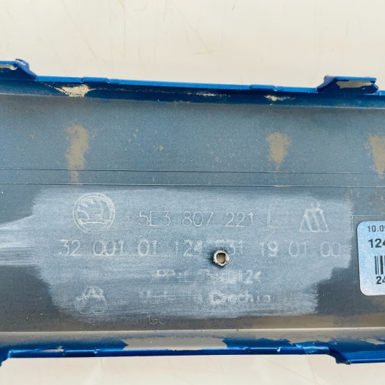 Skoda Octavia Front Bumper Sport Mk4 Genuine Blue 5e3807221l | 2024-2026 [aw137]