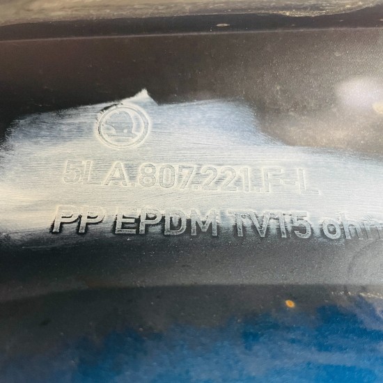 Skoda Enyaq Front Bumper Iv Electric Genuine Blue 5la807221f | 2021-2023 [at54]