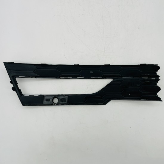 Skoda Octavia Fog Light Grille Cover Front Bumper Genuine 5e3807682 | 2019-2024 Skoda Octavia Fog Light Grille Cover Front Bumper Genuine 5e3807682 | 2019-2024