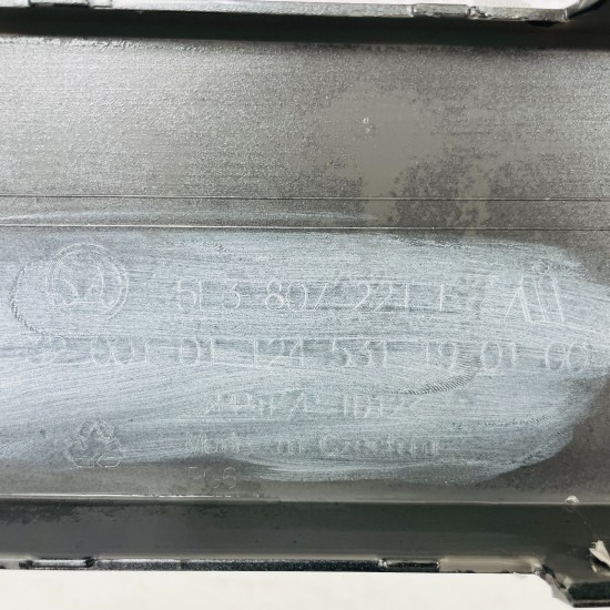 Skoda Octavia Front Bumper Sport Mk4 Genuine Grey 5e3807221l | 2024-2026 [Bf220]