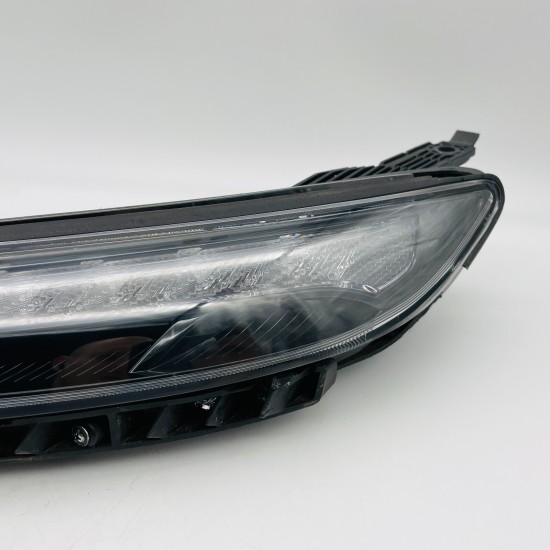 Hyundai Kona Drl Passenger Side Genuine 92207-j9500 | 2021-2024 [l364]