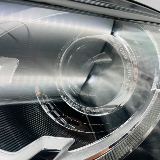 Land Rover Discovery Headlight Genuine L550 Sport Passenger Side 2013 - 2020 Land Rover Discovery Headlight Genuine L550 Sport Passenger Side 2013 - 2020