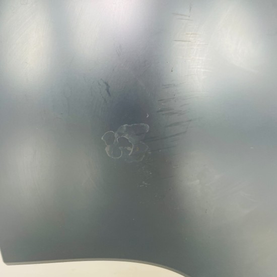 Land Rover Discovery Rear Bumper Right End Cap Genuine L550 Sport 2014 - 2019 Land Rover Discovery Rear Bumper Right End Cap Genuine L550 Sport 2014 - 2019