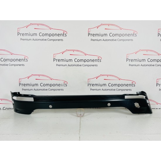 Land Rover Discovery Rear Bumper Trim L550 Dynamic Sport Gk7m-17d781-b 2014–2022