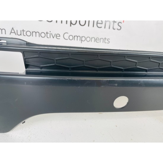 Land Rover Discovery Rear Bumper Trim L550 Dynamic Sport Gk7m-17d781-b 2014–2022