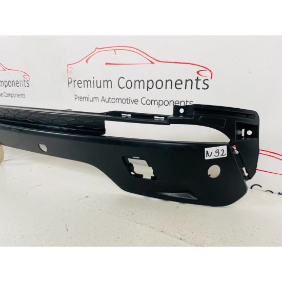 Land Rover Discovery Rear Bumper Trim Sport Dynamic Gk7m17d781b 2014–2022 [n92]