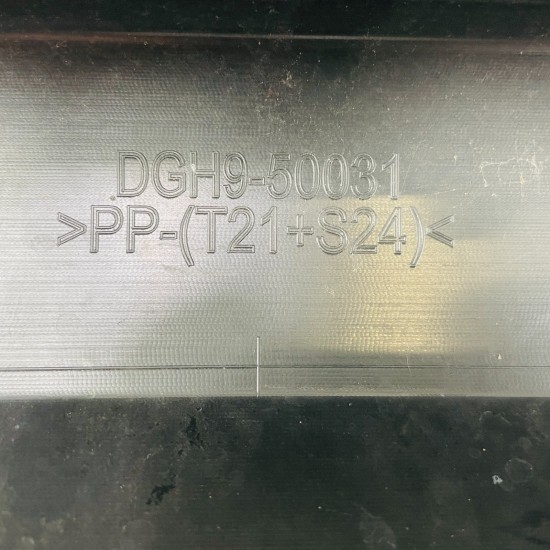 Mazda Cx-30 Front Bumper Skyactiv Genuine Grey With Pdc Dfr550031 | 2019 - 2025