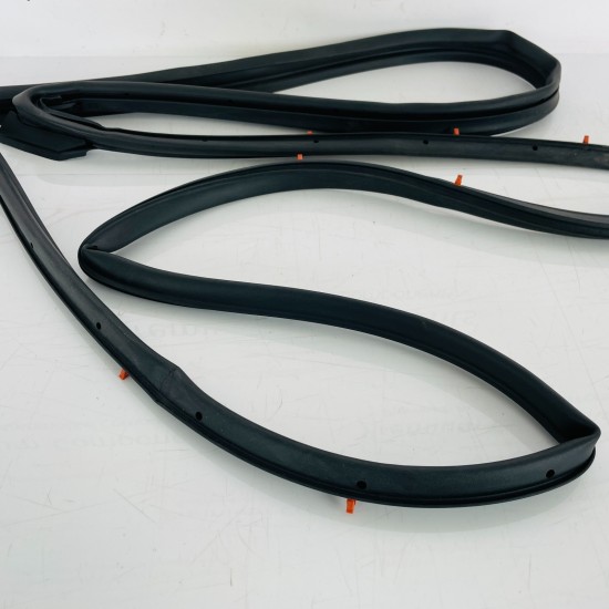 Mazda 6 Rear Door Seal Left Genuine Gs1d59760f | 2008-2013 [za138]