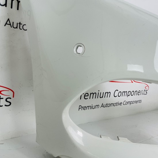 Mercedes C Class Front Bumper Skin Genuine White W205 Amg Line 2014 - 2018 [an30 Mercedes C Class Front Bumper Skin Genuine White W205 Amg Line 2014 - 2018 [an30