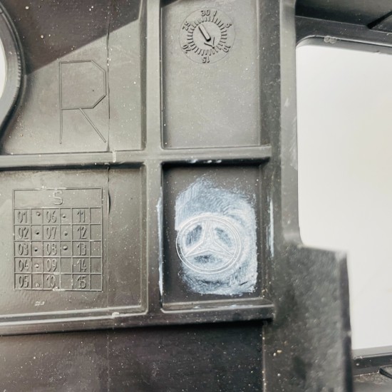 Mercedes E Class Front Bumper Bracket Right W212 Genuine A2128853865 2013 - 2016